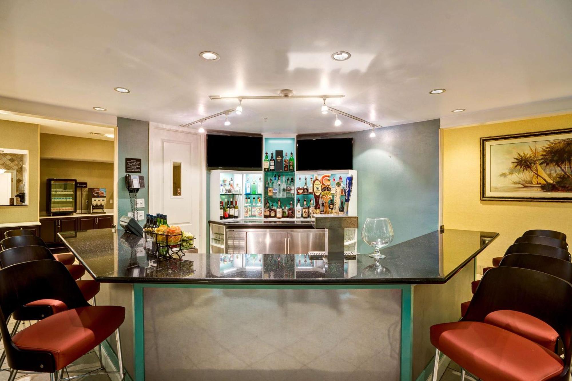Hotel Embassy Myers - 3*
