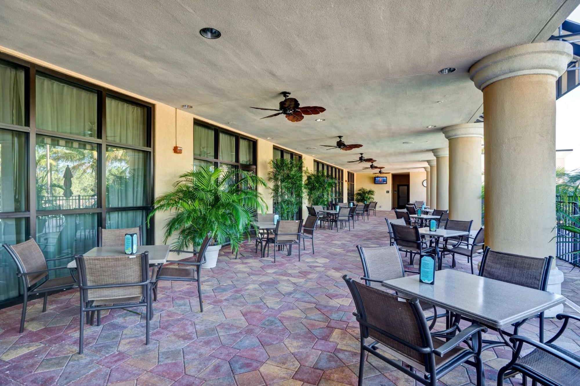 Embassy Myers - 3* Estero