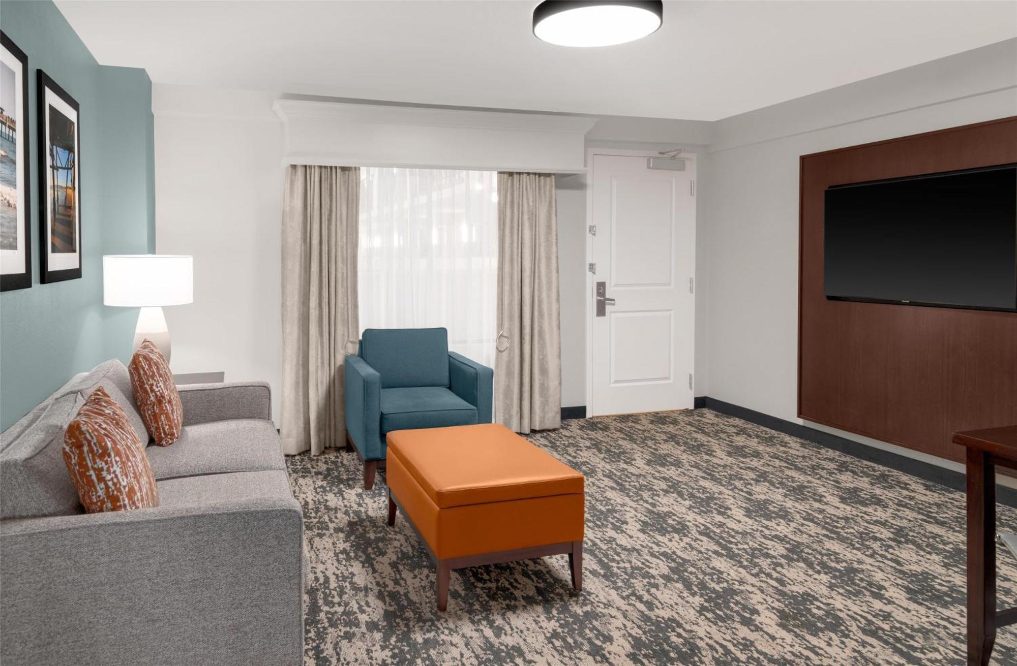 Embassy Myers - Hotel Estero