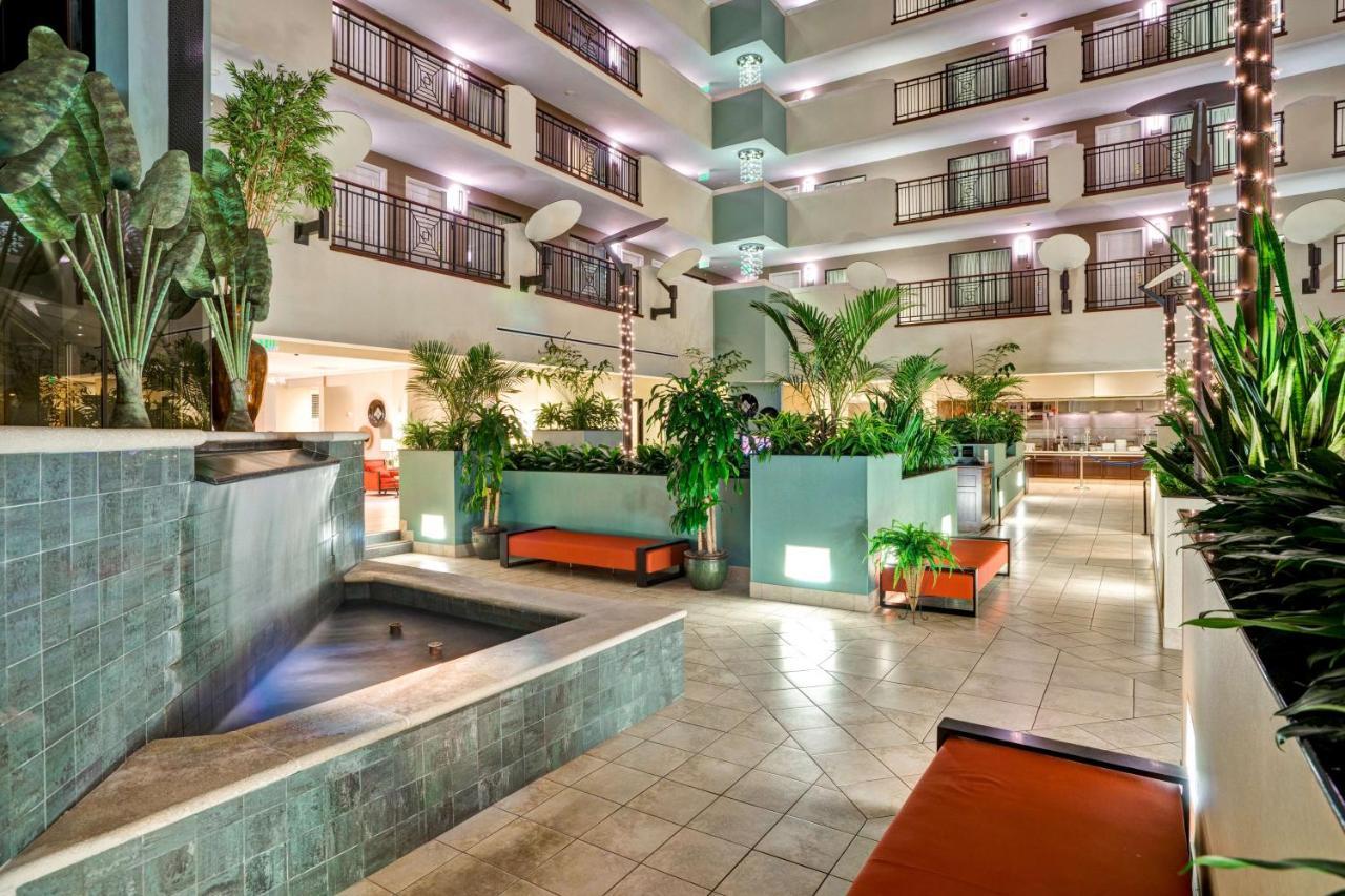 Embassy Myers - Hotel