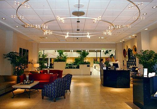 Embassy Myers - Hotel
