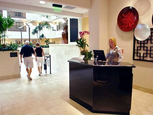 Embassy Myers - Hotel Estero